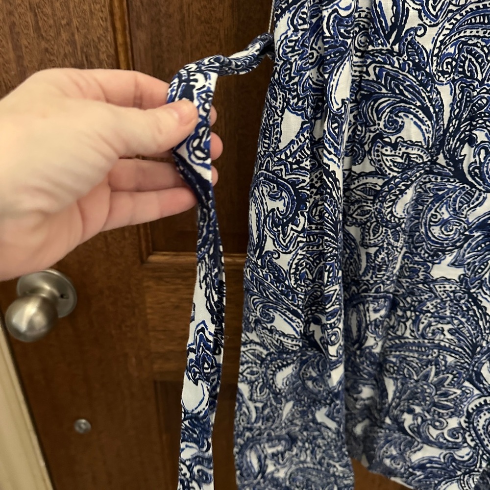 Anne Klein 16 sleeveless Elegant Blue and White Paisley Dress with wrap belt - Picture 5 of 9